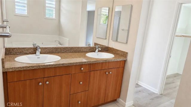 322 E Jeanette, Santa Ana, CA 92705