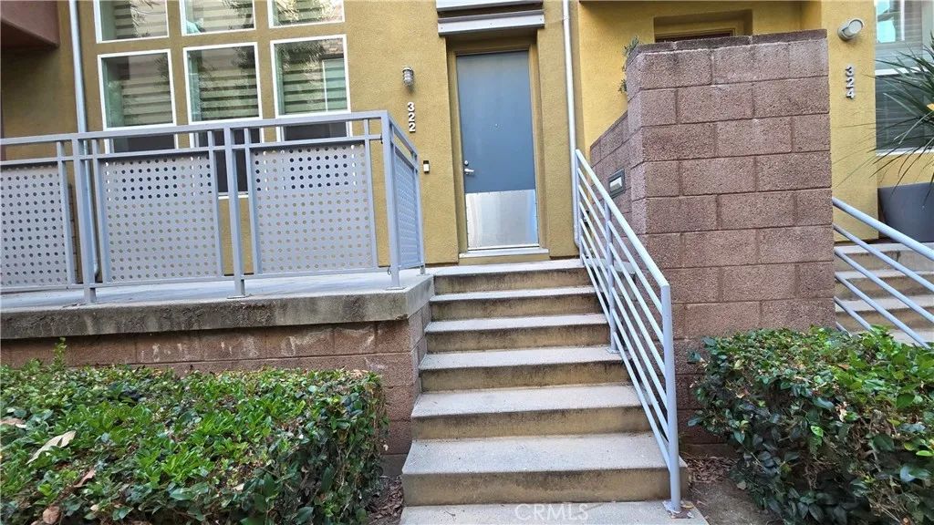 322 E Jeanette, Santa Ana, CA 92705