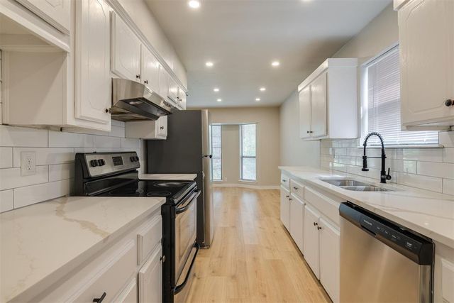 605 Cinnamon Drive, Edmond, OK 73003
