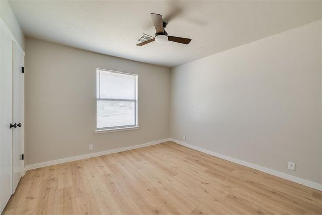 605 Cinnamon Drive, Edmond, OK 73003