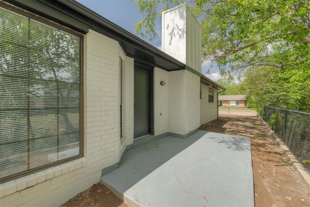 605 Cinnamon Drive, Edmond, OK 73003