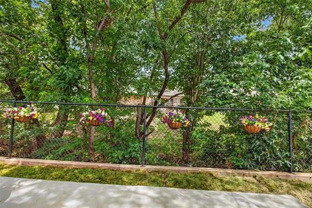 605 Cinnamon Drive, Edmond, OK 73003