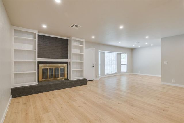 605 Cinnamon Drive, Edmond, OK 73003