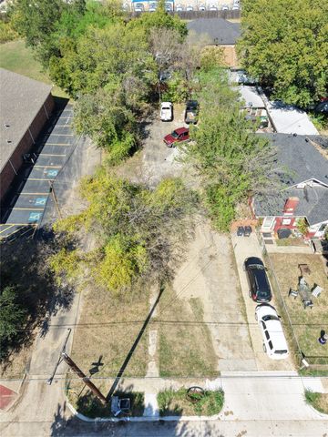 3009 E 1st Street, Fort Worth, TX 76111
