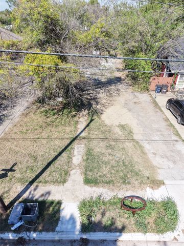3009 E 1st Street, Fort Worth, TX 76111