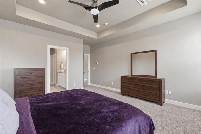 4200 SW Acres Avenue, Bentonville, AR 72713