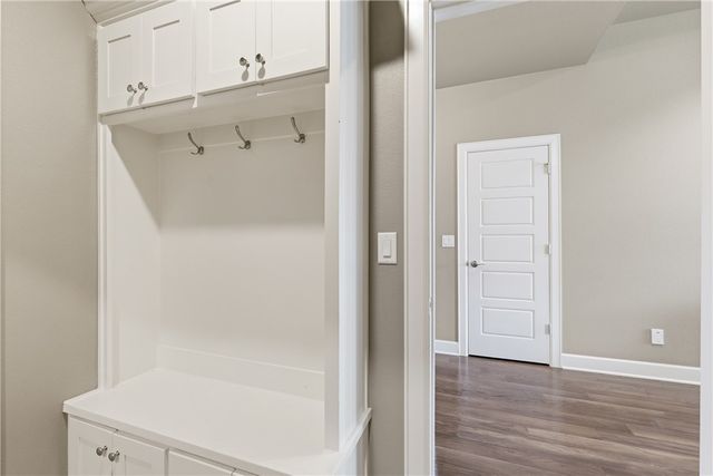 4200 SW Acres Avenue, Bentonville, AR 72713