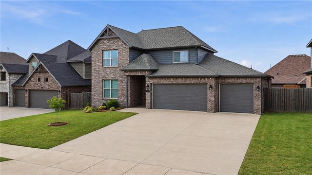 4200 SW Acres Avenue, Bentonville, AR 72713
