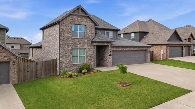 4200 SW Acres Avenue, Bentonville, AR 72713