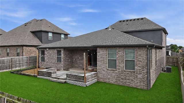 4200 SW Acres Avenue, Bentonville, AR 72713