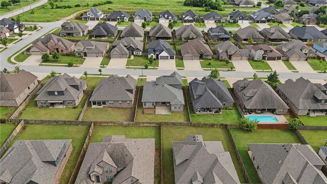 4200 SW Acres Avenue, Bentonville, AR 72713