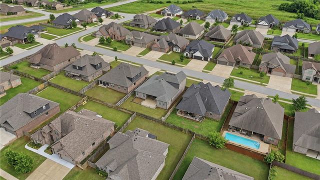 4200 SW Acres Avenue, Bentonville, AR 72713
