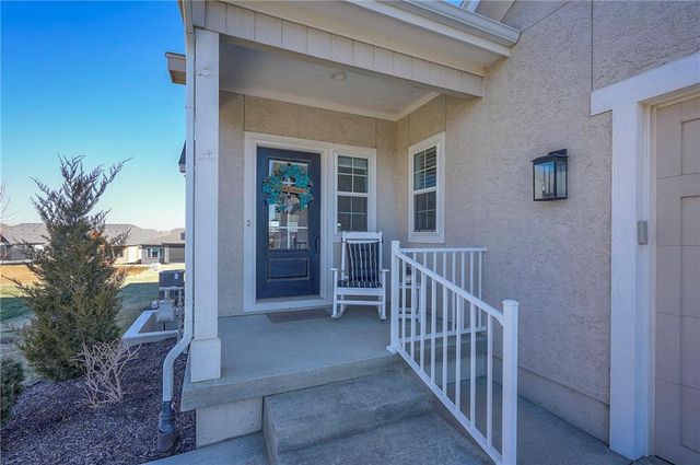 21922 W 82nd Terrace, Lenexa, KS 66220