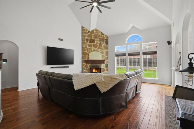 3048 Larreta, Grand Prairie, TX 75054