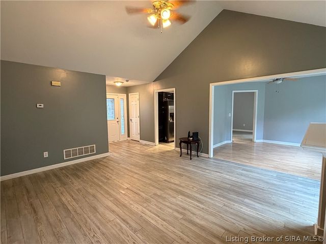 4202 Silver Glade Trail, Sellersburg, IN 47172
