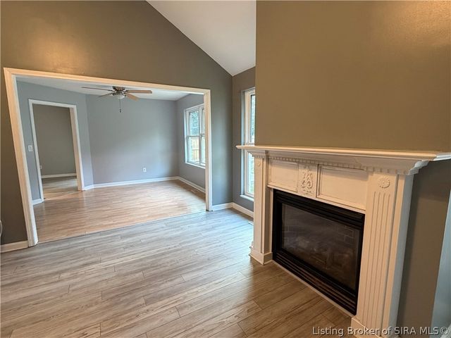 4202 Silver Glade Trail, Sellersburg, IN 47172