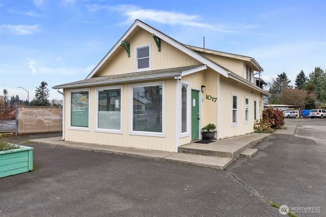 1017 W Main Street, Centralia, WA 98531