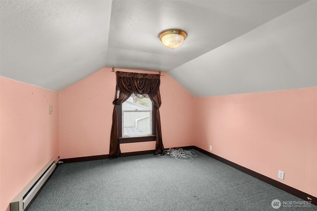 1017 W Main Street, Centralia, WA 98531