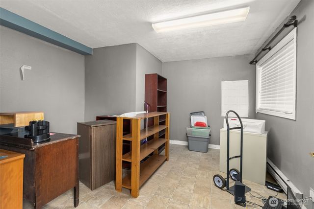 1017 W Main Street, Centralia, WA 98531