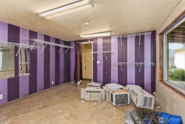 1017 W Main Street, Centralia, WA 98531