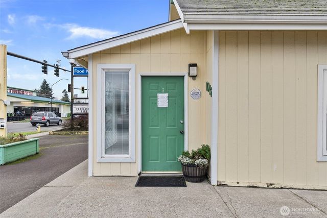 1017 W Main Street, Centralia, WA 98531