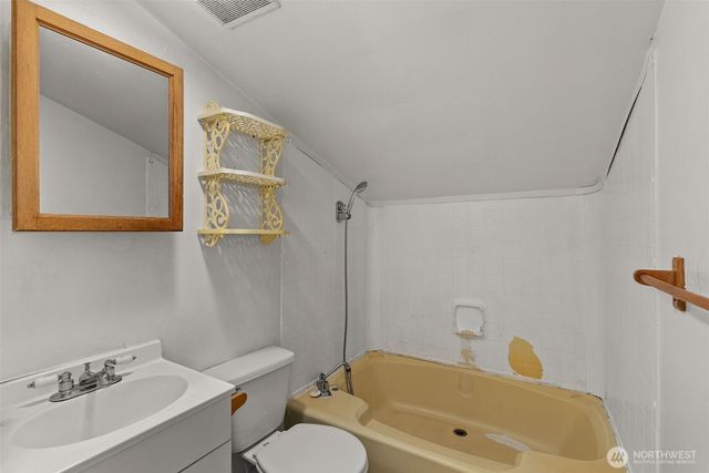 1017 W Main Street, Centralia, WA 98531