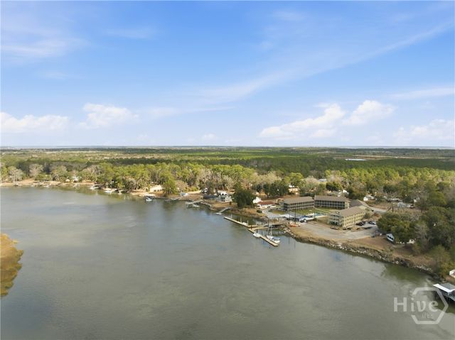 65 Plantation Road, Midway, GA 31320