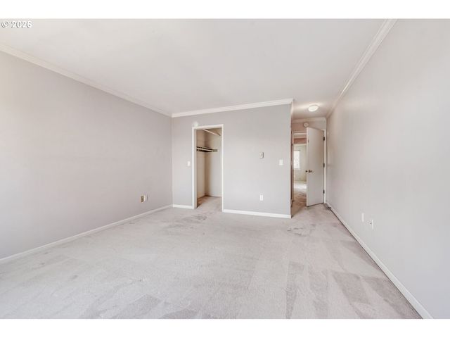 5110 S LANDING Dr 302, Portland, OR 97239