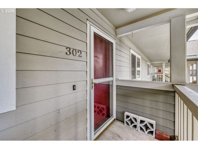 5110 S LANDING Dr 302, Portland, OR 97239