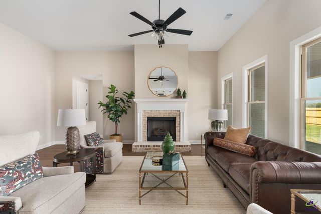 6 Pleasant Oaks Drive, Perry, GA 31069