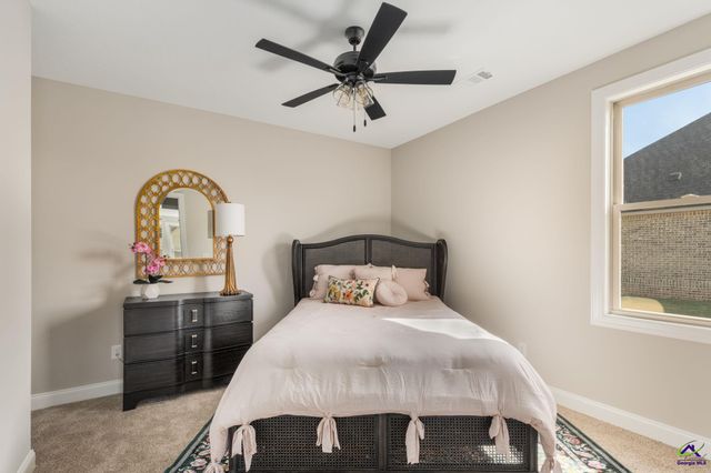 6 Pleasant Oaks Drive, Perry, GA 31069