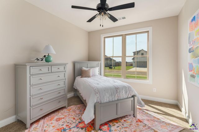 6 Pleasant Oaks Drive, Perry, GA 31069
