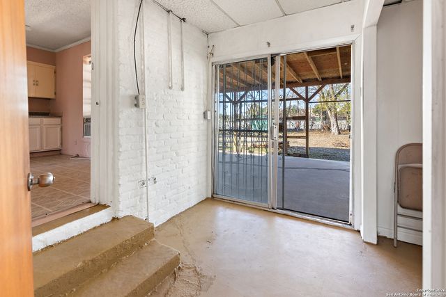 239 Nock, San Antonio, TX 78221