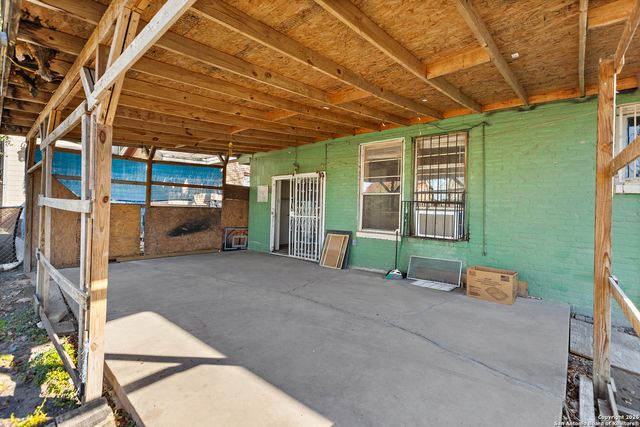 239 Nock, San Antonio, TX 78221