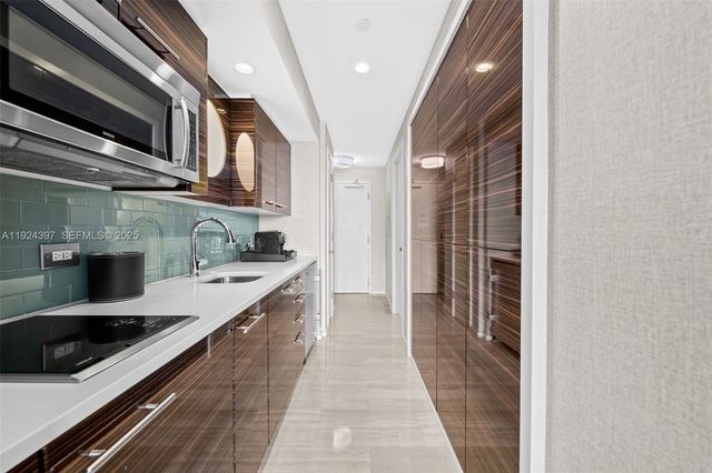 551 N Fort Lauderdale Beach Boulevard R1904, Fort Lauderdale, FL 33304
