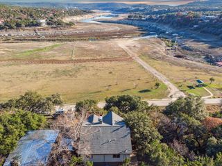 10304 Lakeside DR, Jonestown, TX 78645
