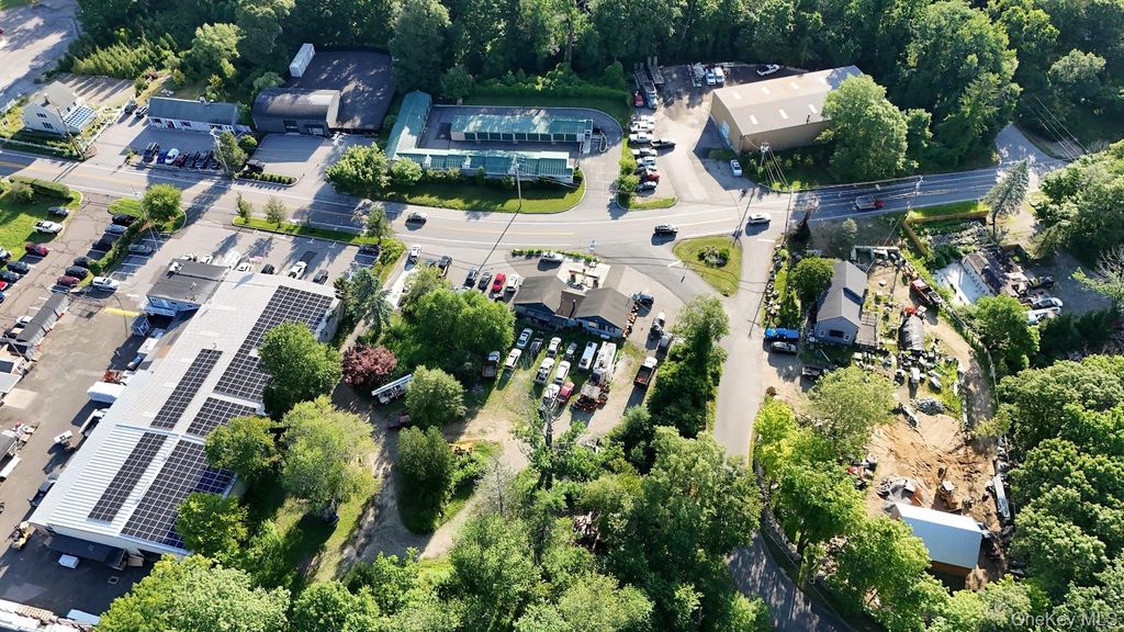 390 Smith Ridge Road, South Salem, NY 10590 — exterior