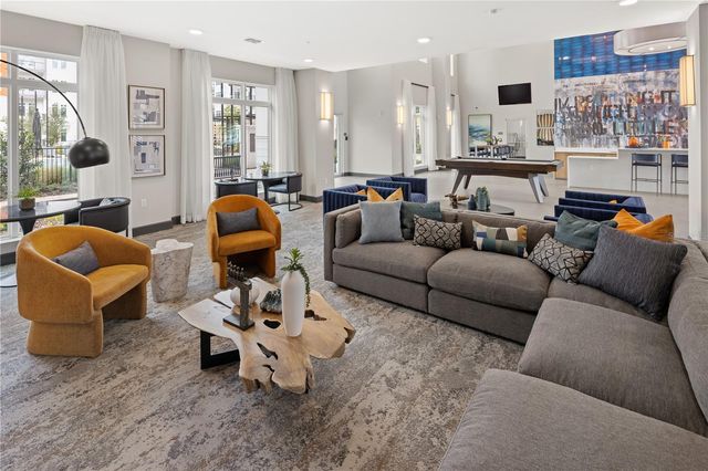 5256 INTERNATIONAL DRIVE A2, Orlando, FL 32819