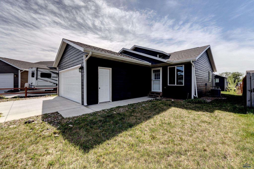 2927 HUTT CT, Rapid City, SD 57703