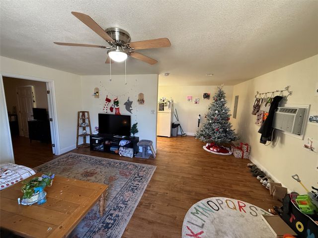 217 2nd Street, Cross Plains, TX 76443