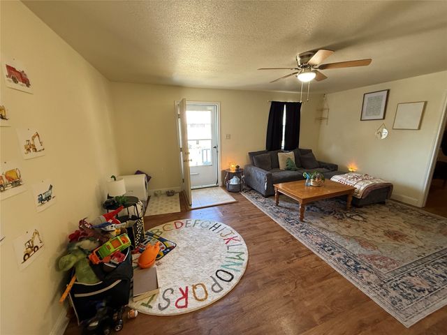 217 2nd Street, Cross Plains, TX 76443