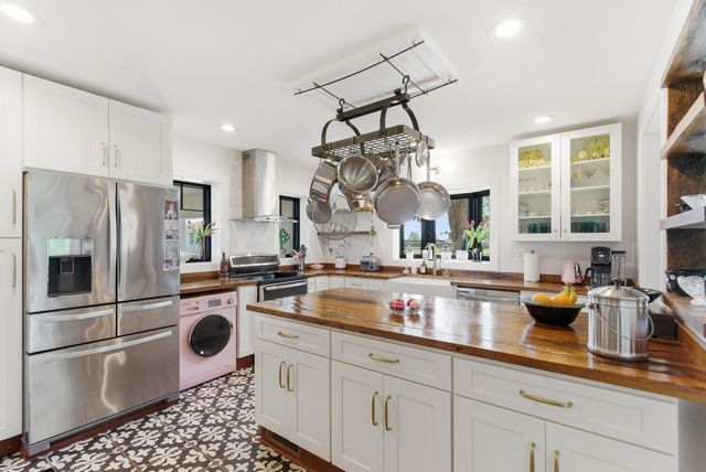 6166 Greenwich Pike, Lexington, KY 40511