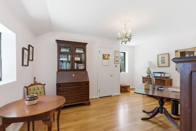 6166 Greenwich Pike, Lexington, KY 40511