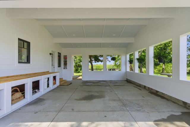 6166 Greenwich Pike, Lexington, KY 40511