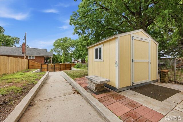 4158 Schiller Place, St Louis, MO 63116