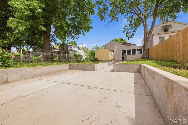 4158 Schiller Place, St Louis, MO 63116