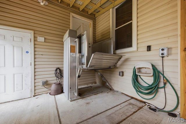 4158 Schiller Place, St Louis, MO 63116