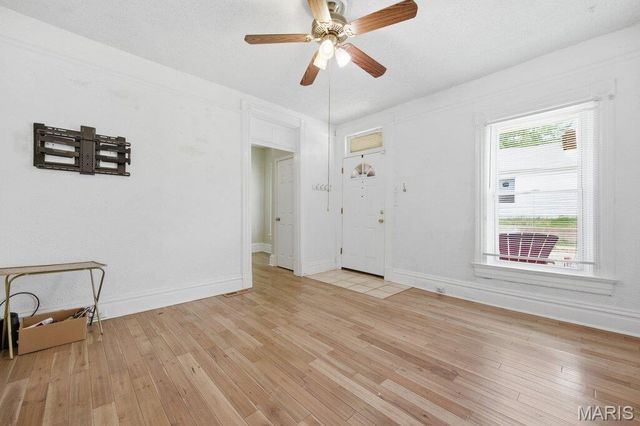 4158 Schiller Place, St Louis, MO 63116