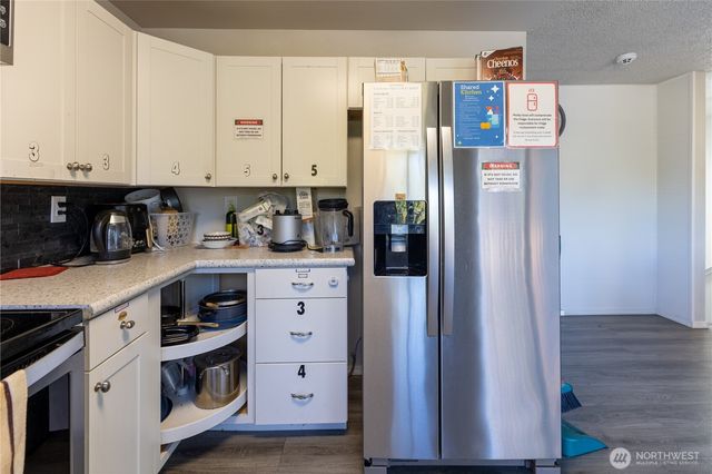 1743 Lafayette Street S, Parkland, WA 98444