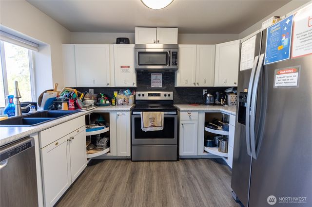 1743 Lafayette Street S, Parkland, WA 98444